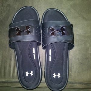 Under Armour Mens Slides Sz 14